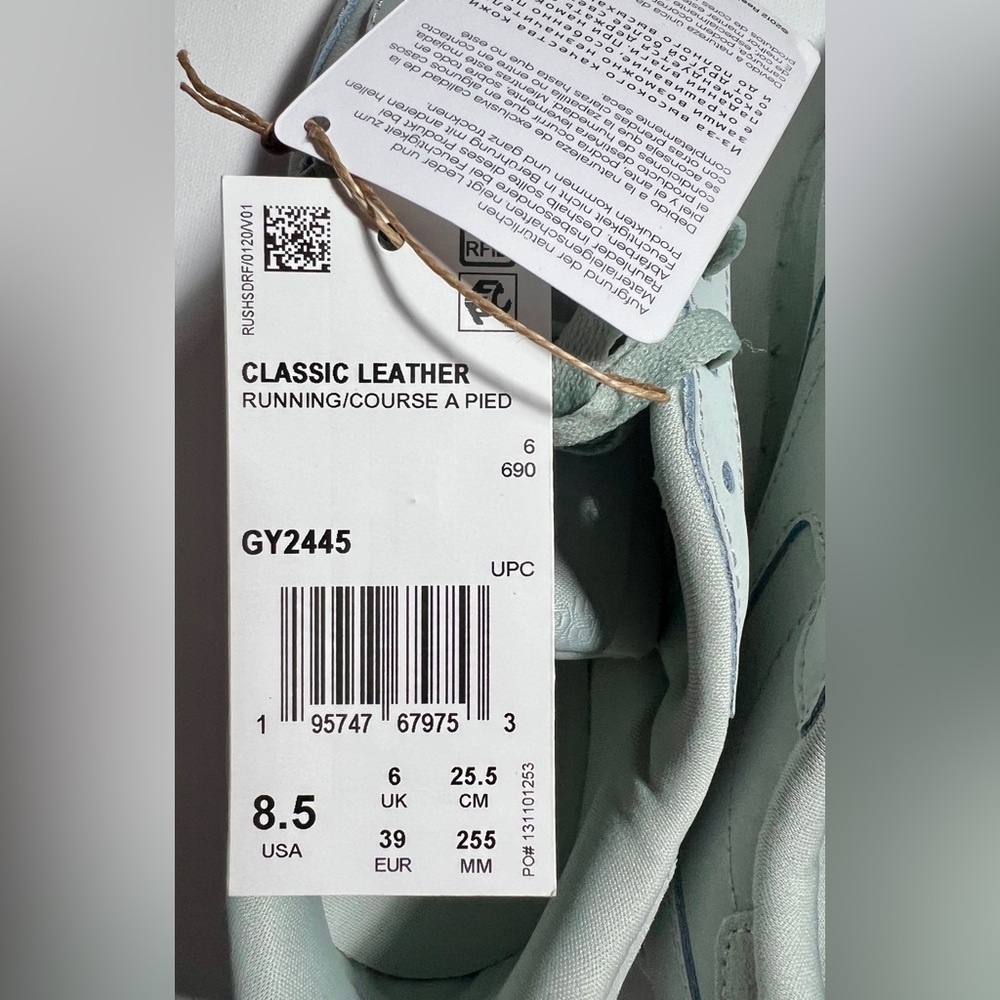 Reebok Classic leather lifestyle sneakers in sea spray green US women’s 8.5 NWT - Picture 6 of 11